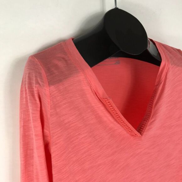 Eddie Bauer Split V-Neck Tee Women's Size Small Pink Long Sleeve Knit Outdoor - Picture 6 of 12